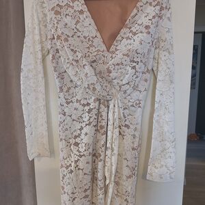 Missguided White Lace Long Sleeve Dress